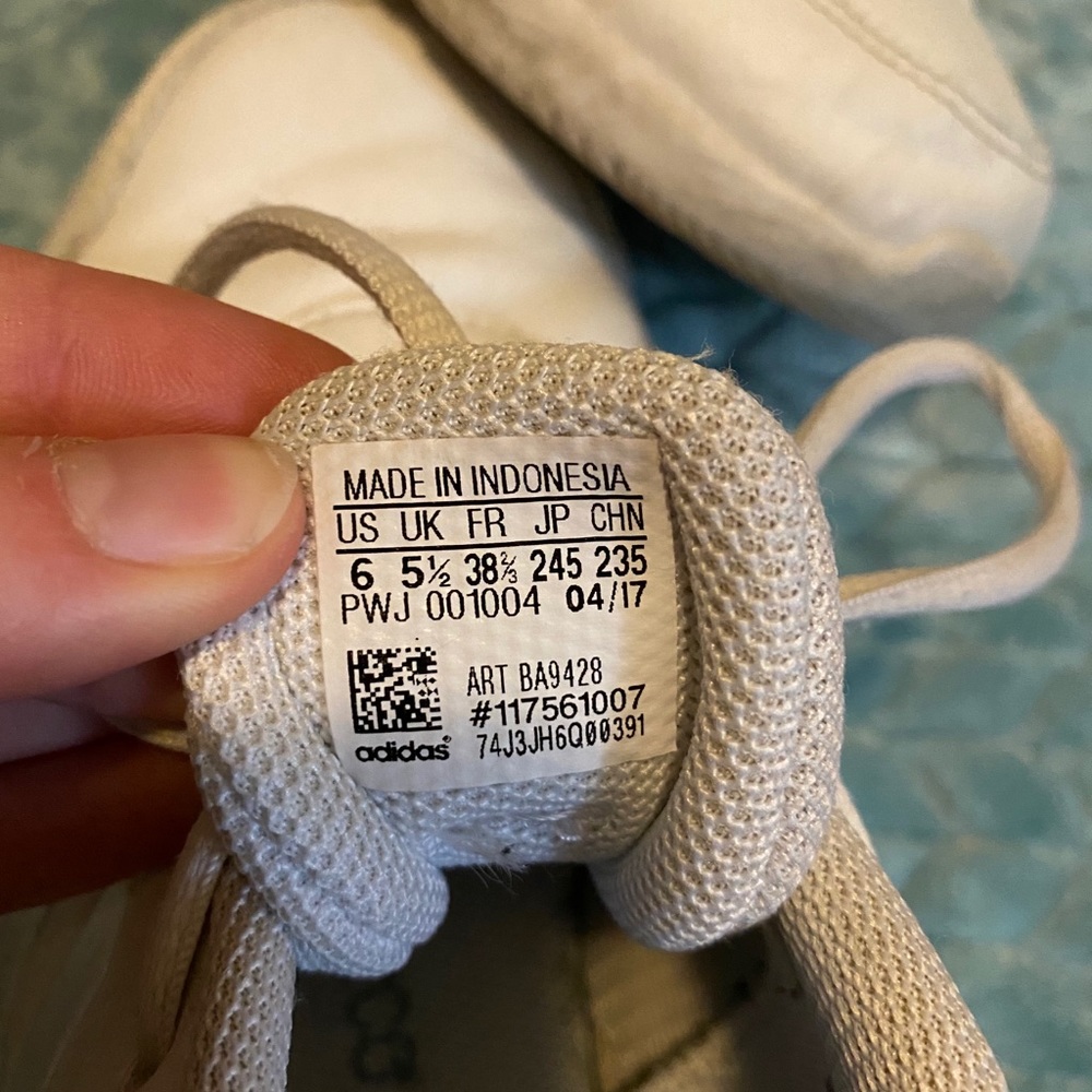 Adidas - Picture 6 of 6